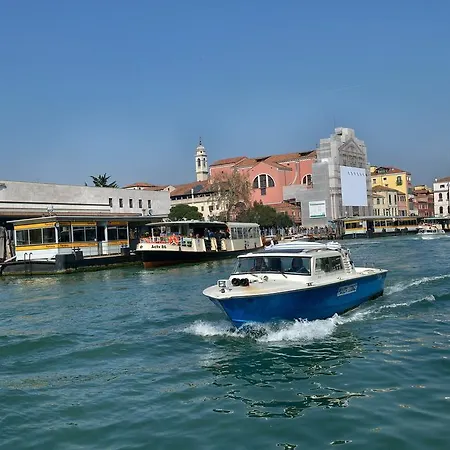 Bed and breakfast Ruga Giuffa 2*